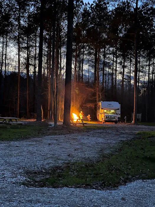 Outside Inn Campground Picture 3