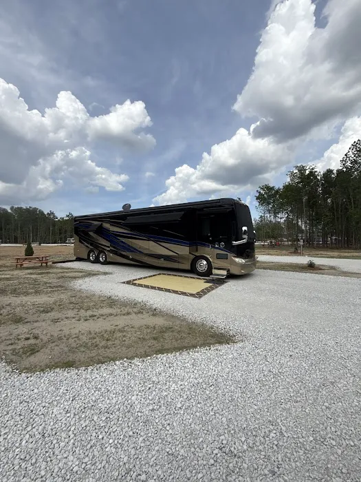 Sunny Days RV Park & Campground Picture 7