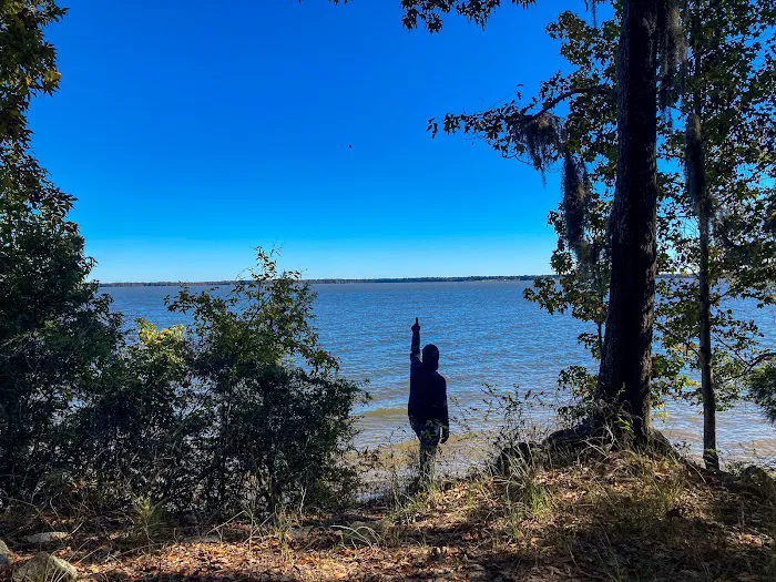 Lake Shore Campground Picture 1