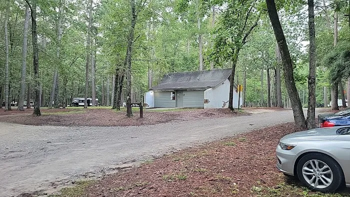 Lake Shore Campground Picture 3