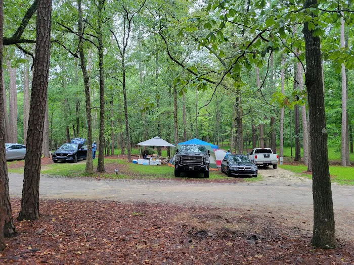 Lake Shore Campground Picture 2