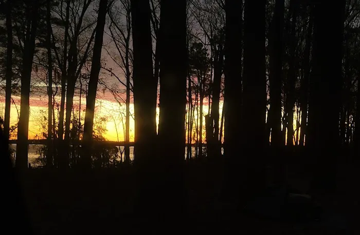 Lakeshore Campground Picture 9