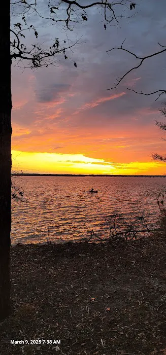 Lakeshore Campground Picture 8