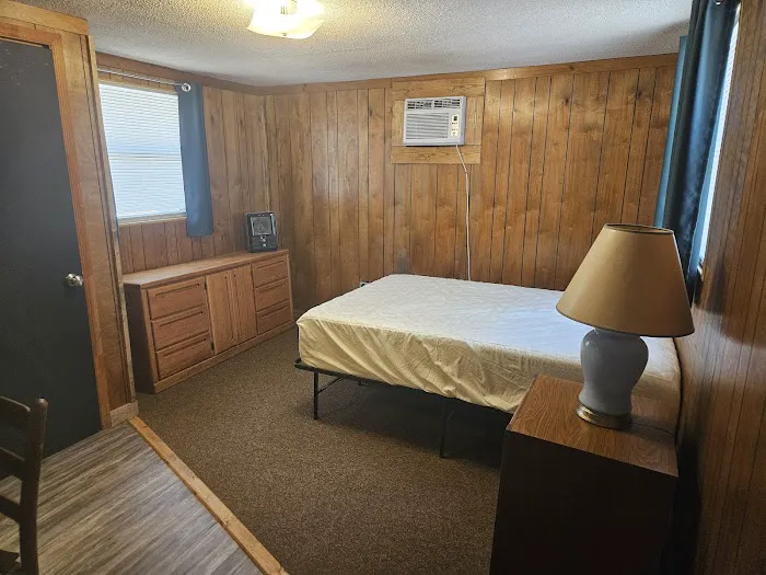 Kennedy's Apartment's & RV Park Picture 2