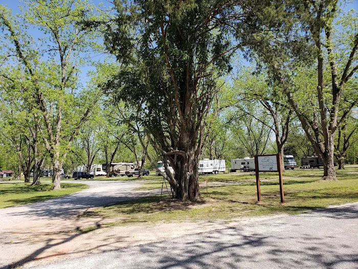 KB Country Camping LLC and RV Park Picture 3