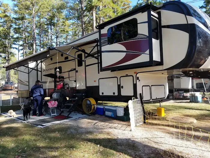 Pointes West Army Resort Picture 8