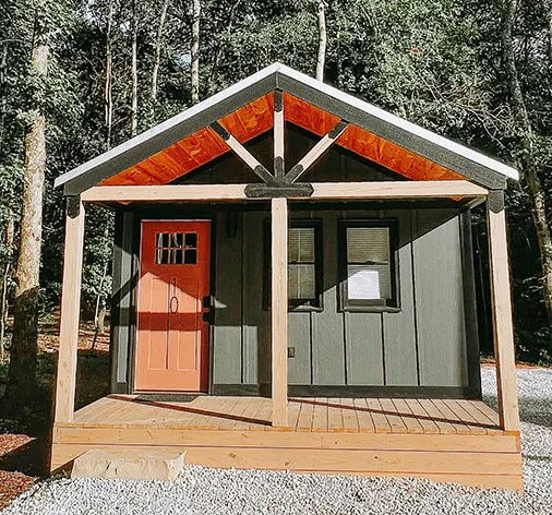 Hartwell Cabins and RVs Picture 1