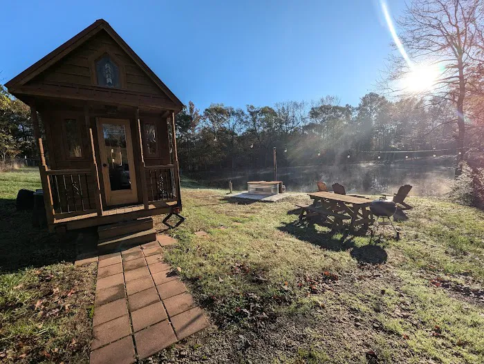 Tiny Home Near Carlton Picture 2