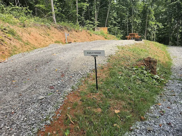 Hide Away Hill Acres Picture 4