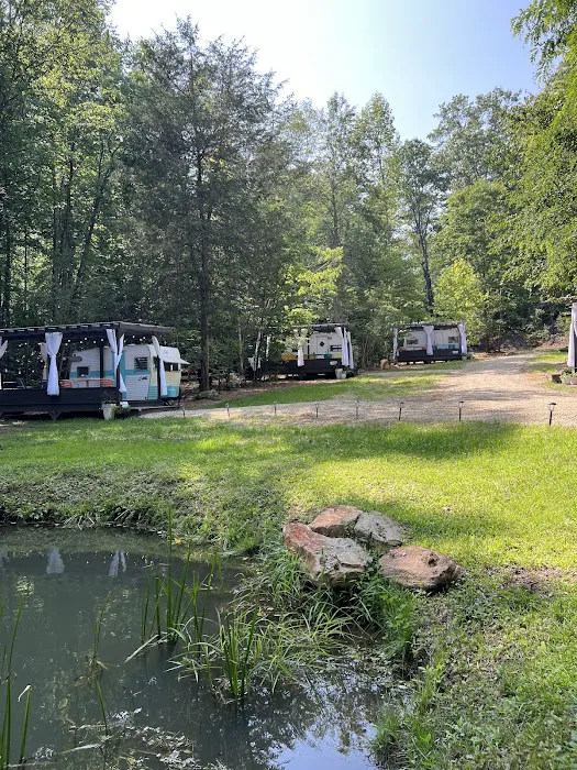 Southern Belles Glamping Picture 4