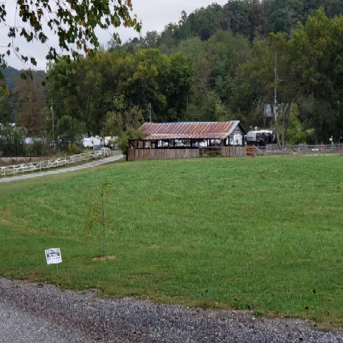 River and Rails RV Park Picture 4