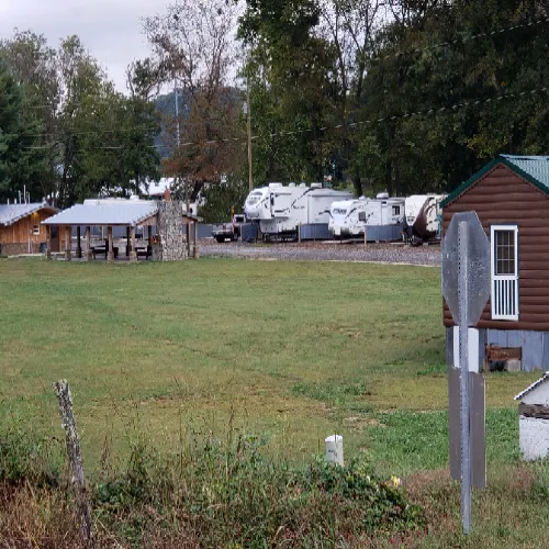 River and Rails RV Park Picture 10