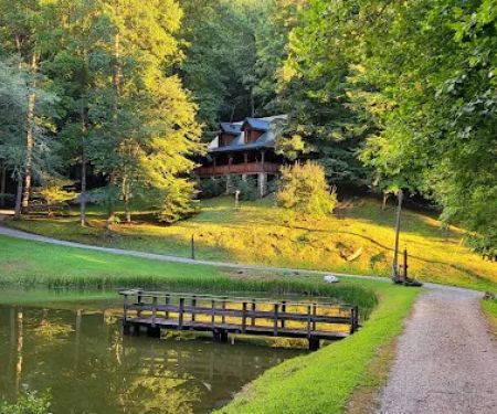 Log Cabin on 35 Acres