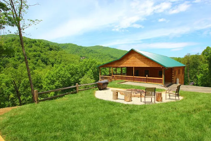 Dancing Bear Lodge Picture 1