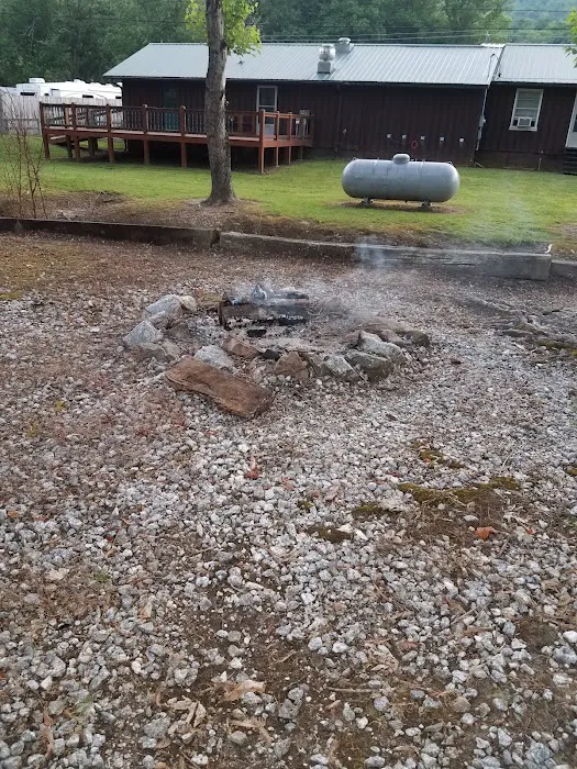 Cross Creek Camp Ground-Cabins Picture 10