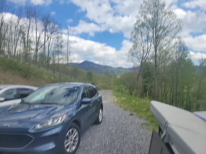 Soco Ridge Yurt Picture 7