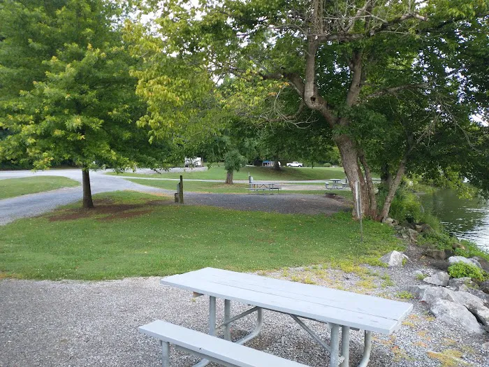 Douglas Tailwater Campground Picture 5