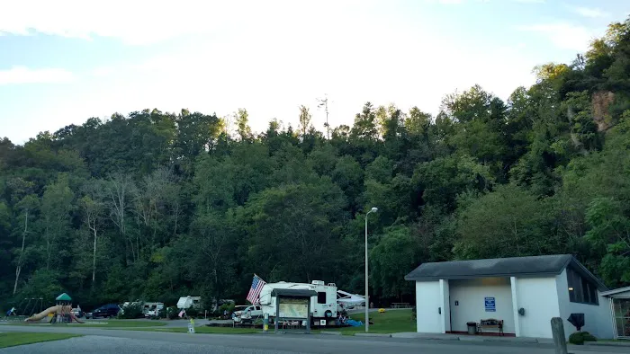 Douglas Tailwater Campground Picture 10