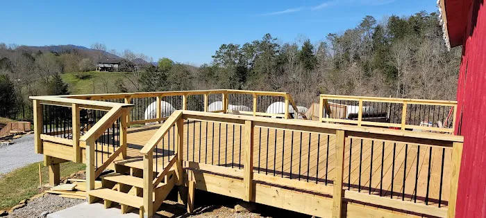 Smoky Hollow Outdoor Resort Picture 10