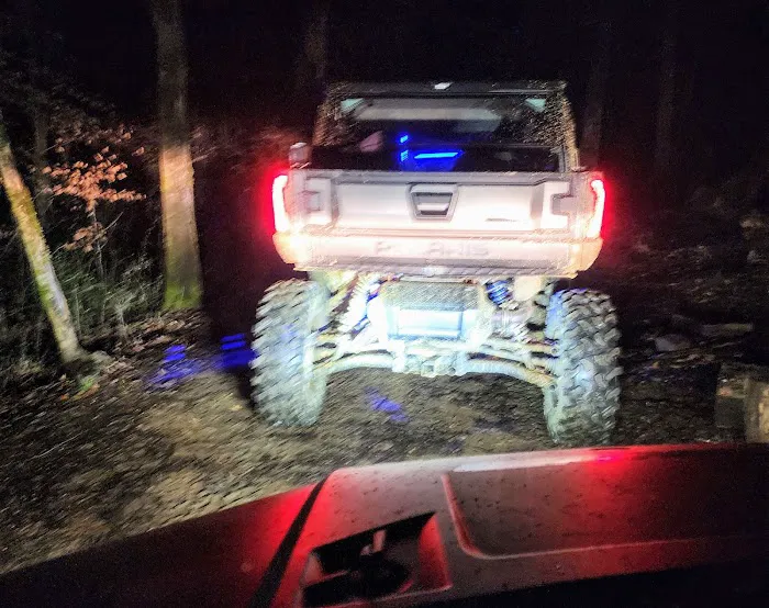 Trails End Campground by the tracks Picture 5