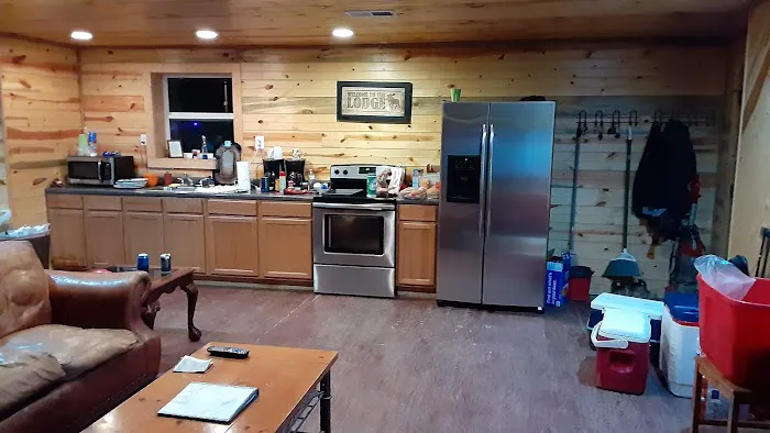 Trails End Campground by the tracks Picture 8