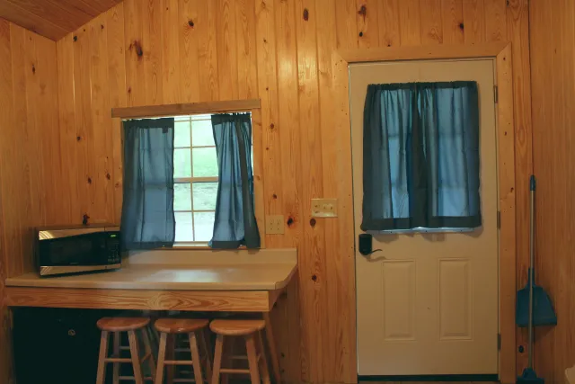 Falls Creek Cabins and Campgrounds Picture 7