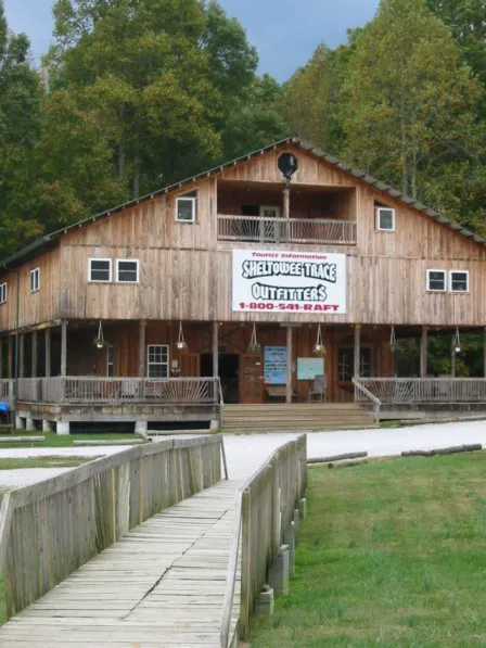 Falls Creek Cabins and Campgrounds Picture 4