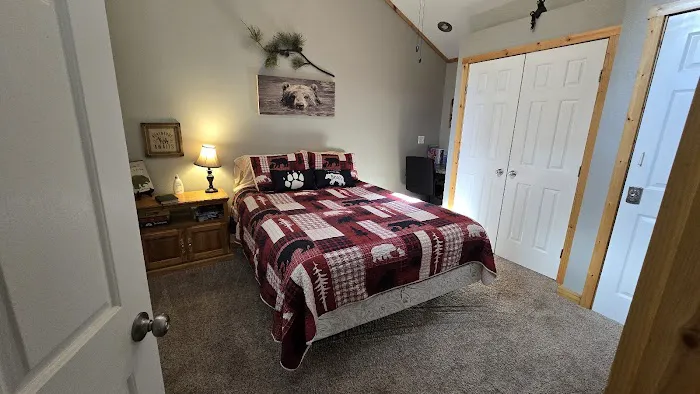 Old Glory Getaway Cabin at Indian Creek Hollow Picture 1