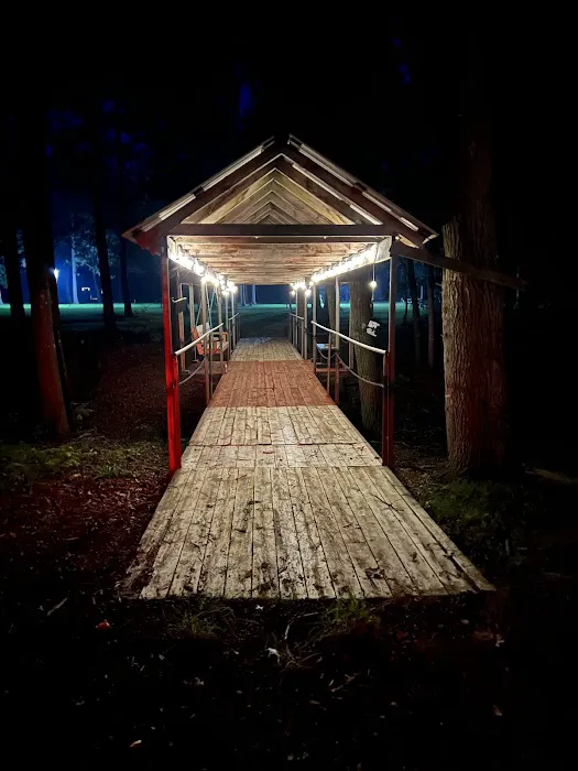 Gray's Riverside Campground Picture 8