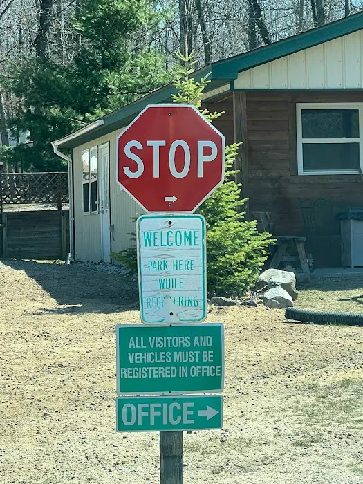 Lake George Family Campground Picture 9