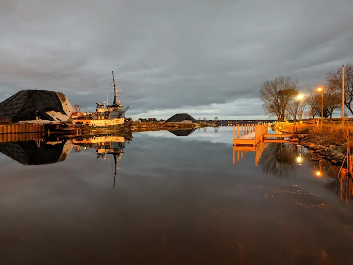 Fisherman's Landing Inc Picture 10