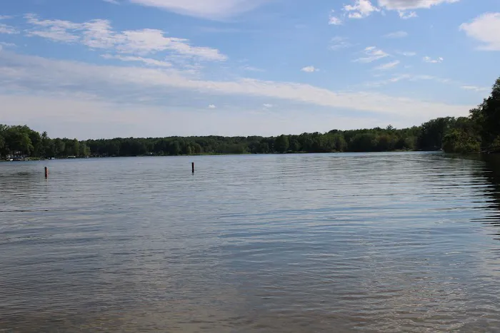 Diamond Lake County Park Picture 2