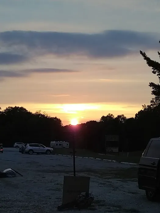 Holiday Rest Campground Picture 6