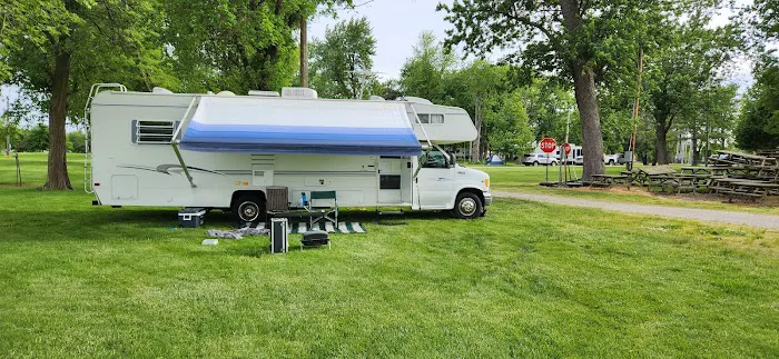 Section 600 Camping Picture 1
