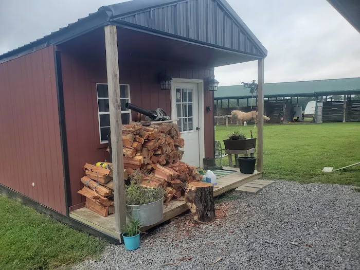 Noble Pine Cabins, Glamping, & Horse Camp Picture 3