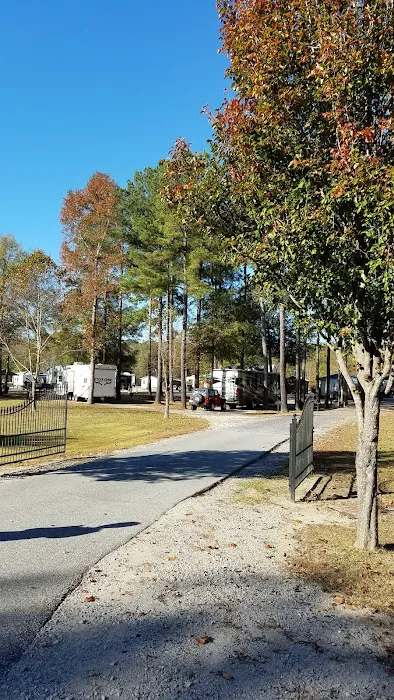 Jolly Acres Camp & Storage Picture 5