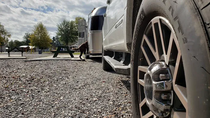 Jolly Acres Camp & Storage Picture 7