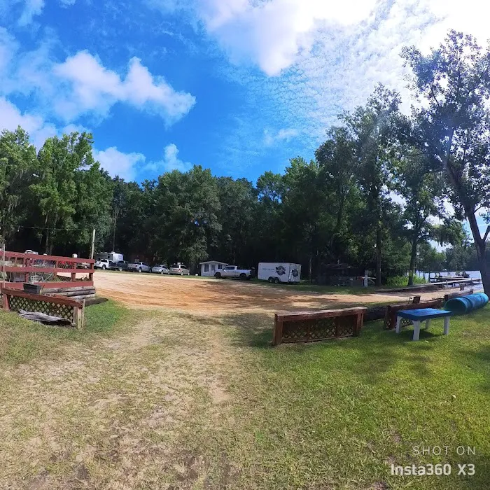 Taylor's Landing and Campground Picture 4