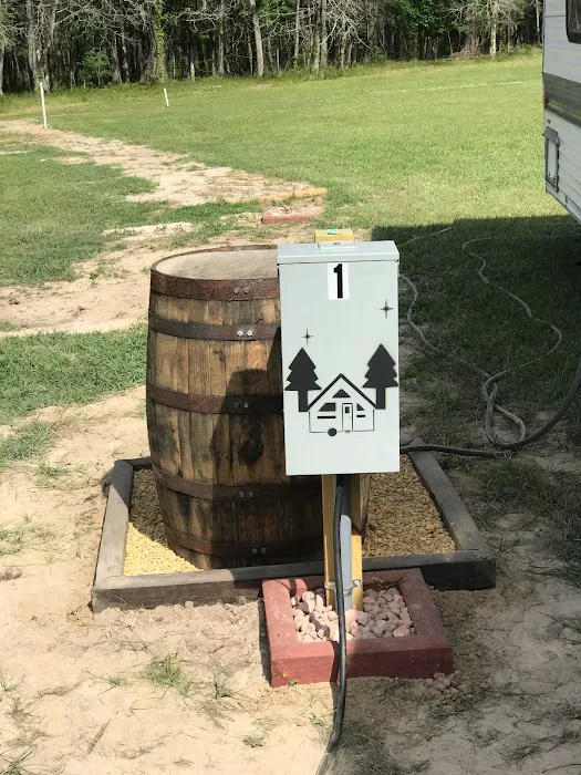 Tiny Town RV Campground Picture 5