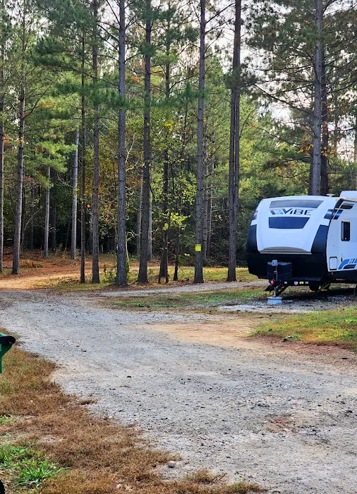 Trails 2 Paradise RV Park Picture 6