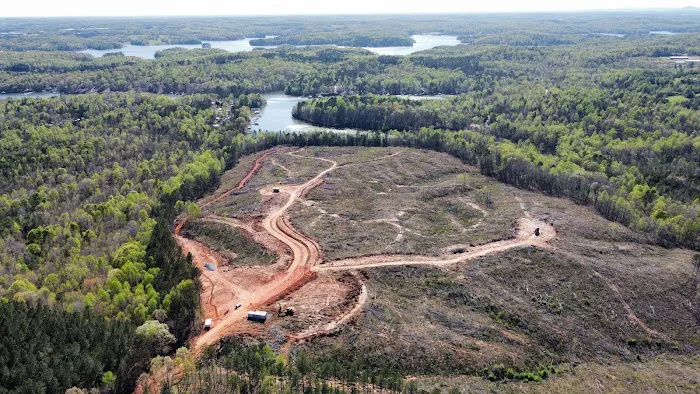 Overlook Cove Campground (little creek) Picture 1