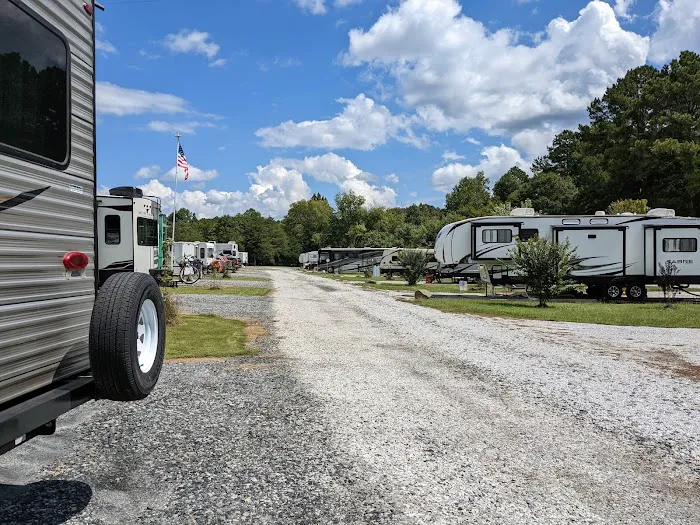 Currahee RV and Campground Picture 1