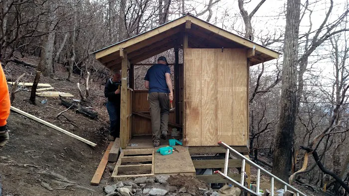 Carter Gap Shelter Picture 2