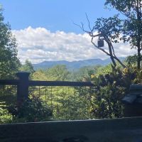 Mountain Retreat ico
