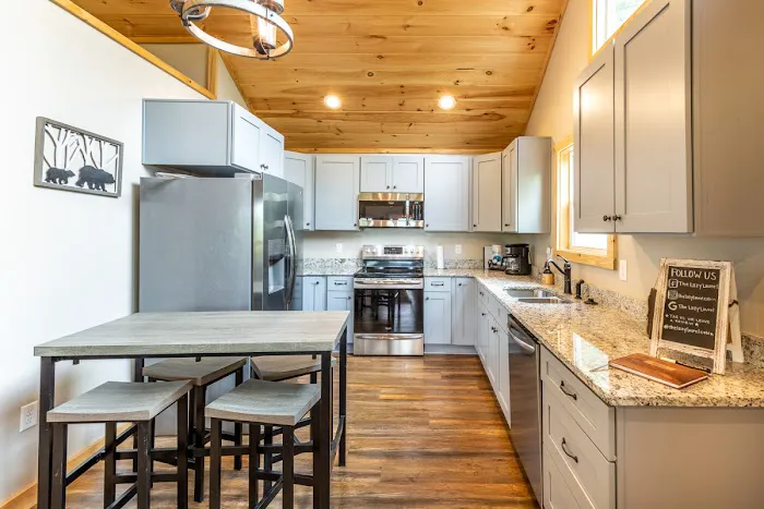 The Lazy Laurel Picture 8