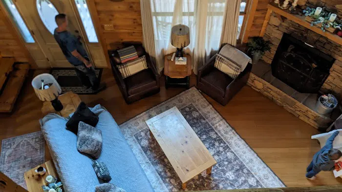 Hummingbird Hill Picture 4