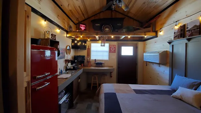 Rock Hollow Campground Picture 6