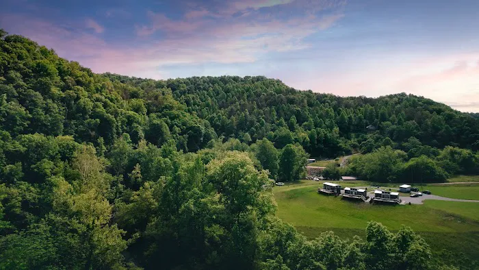 Ellis Cove Tiny Home & RV Adventures Picture 6