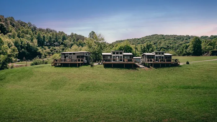 Ellis Cove Tiny Home & RV Adventures Picture 4