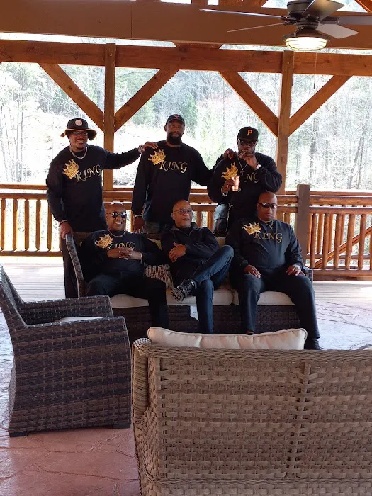 Blue Smoke Lodge Picture 6